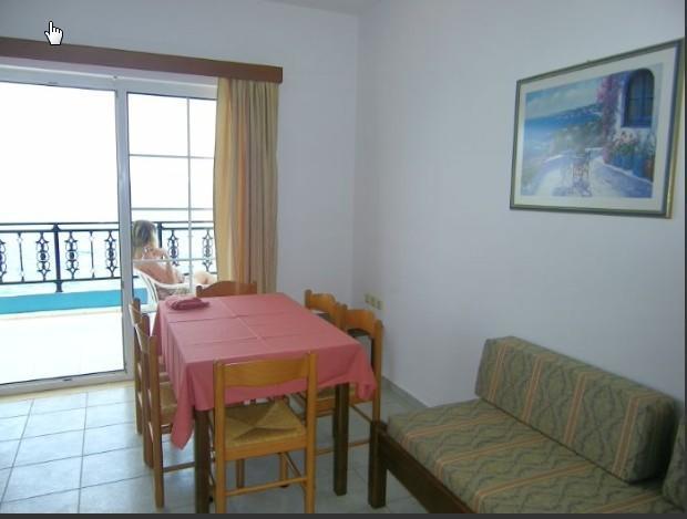 Cypriana Apartments Makrýgialos Eksteriør billede
