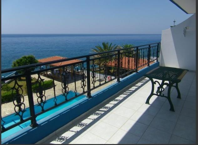 Cypriana Apartments Makrýgialos Eksteriør billede